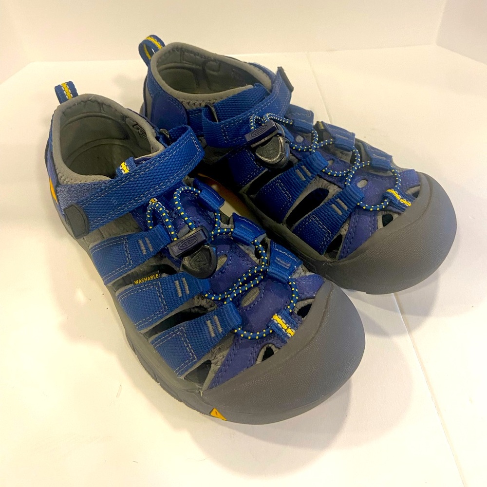 Keen blue boys sandals size 3